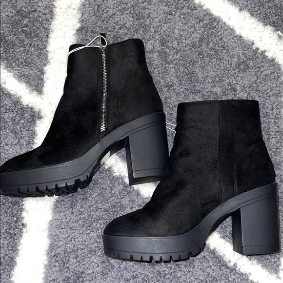 French Connection Shoes - French Connection black suede zipper ankle bootie